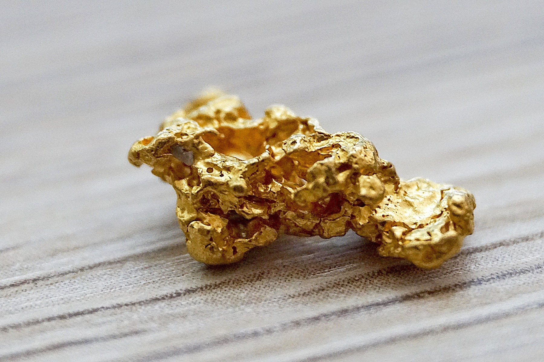 Где сдать золото выгоднее всего?